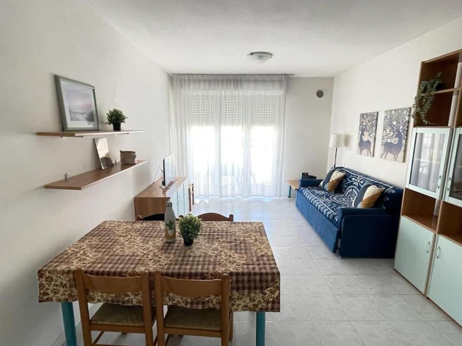 Apartment Sea View In